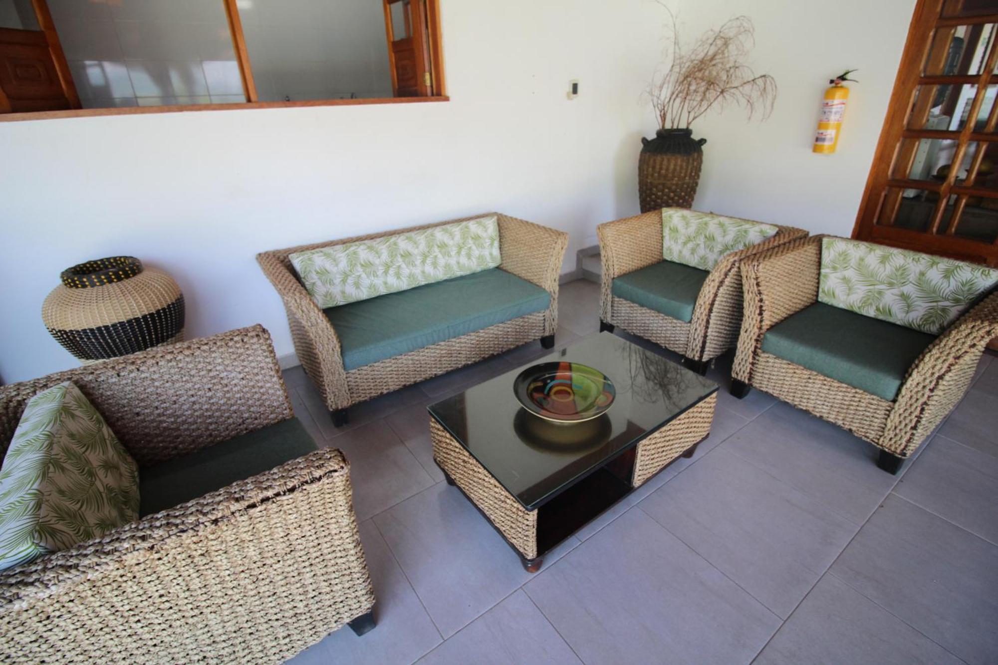 Cerritos Amazilia Hotel מראה חיצוני תמונה
